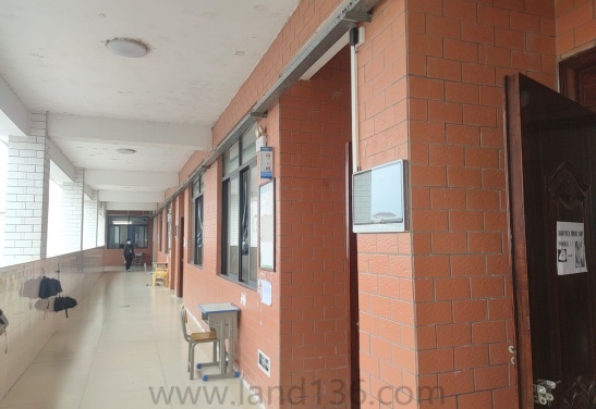 东兴中学电子班牌